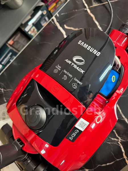 Контейнерний пилосос Samsung, 700 Вт, 1.3 л, пилосос лдя сухого прибирання, побутовий пилосос samsung, пилосос з телескопічною трубою, пилосос з автосмоткою шнура SC45W0 VCC45W0S3R/UK фото
